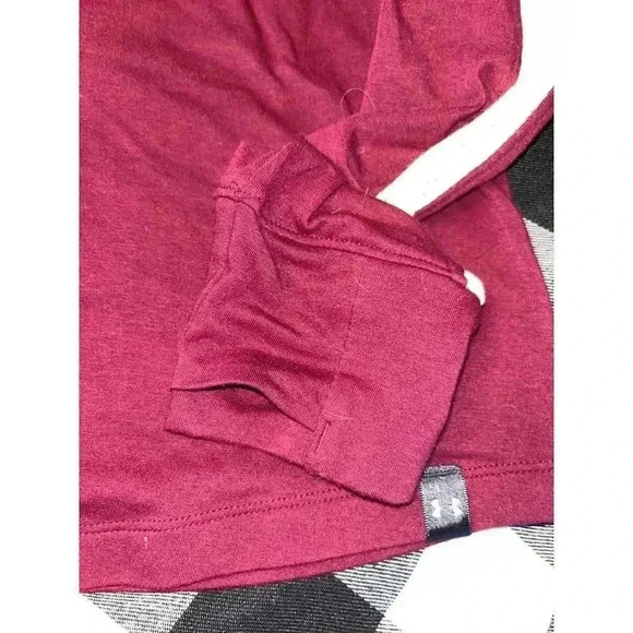 UNDER ARMOUR University of Wisconsin La Crosse shirt - Picture 2 of 4